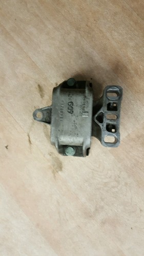 VW Bora  Getriebe Bock Motorlager 1J0199555AJ ALH Motor  # 248