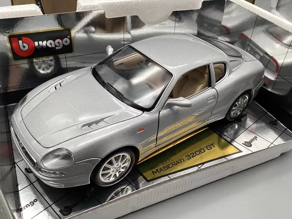 MASERATI 3200 GT  SCALA 1/18 NELLA SCATOLA ORIGINALE - Immagine 2 di 4