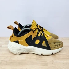 Nike Air Huarache Type Golden Mens Shoes Size 9 (BQ5102-700)