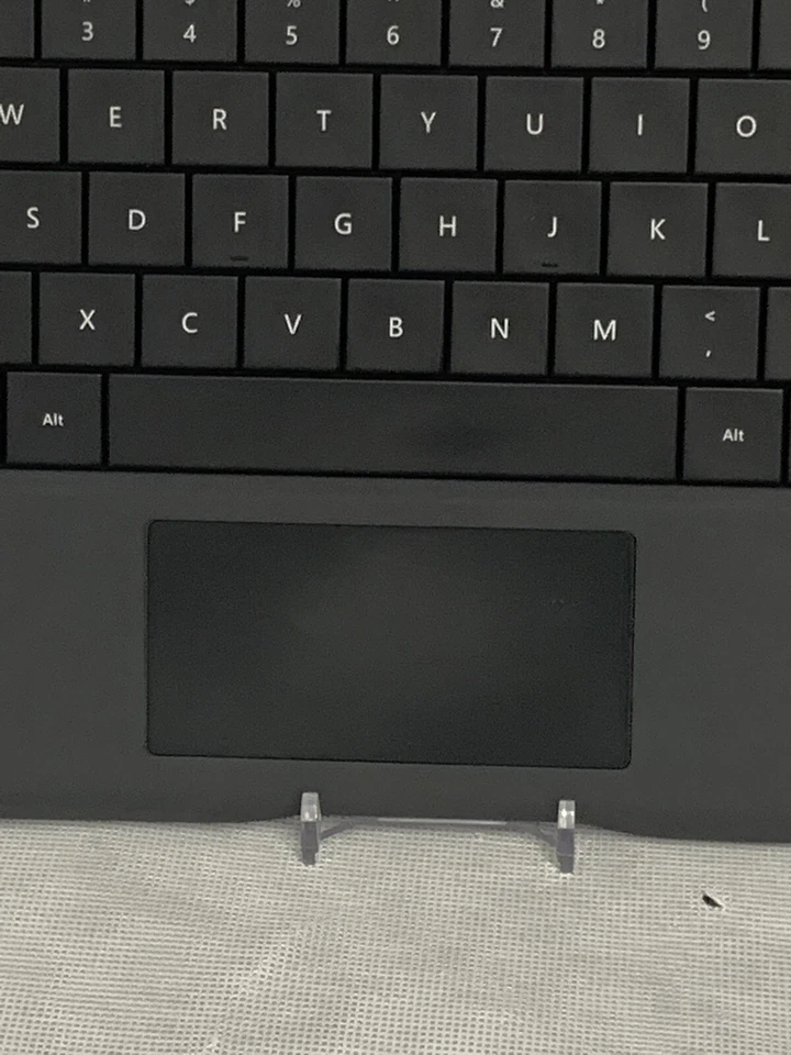 Funda tipo Microsoft modelo 1644 para Surface Pro 3 - teclado negro Foto 3 de 4
