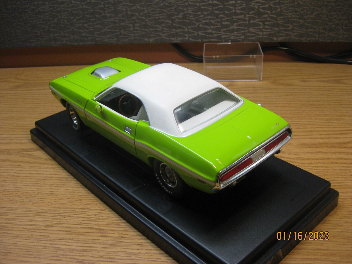 Ertl/'70 Dodgeダッジ Challengerチャレンジャー 1/18 Ertlアーテル/'70 Dodgeダッジ Challengerチャレンジャー 1/18