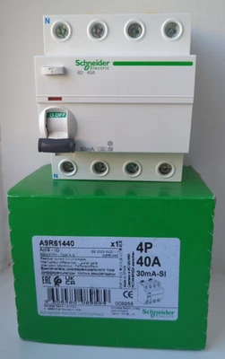 Schneider A9R61440 Acti9 iID 4P 40A 30Ma Fehlerstromschutzschalter - Neu