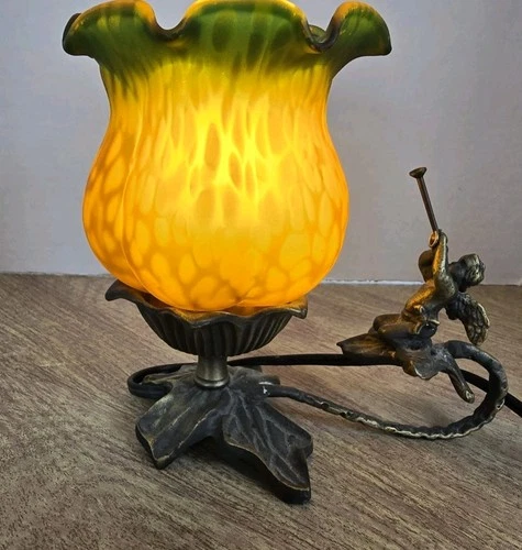Vtg Tiffany Style Glass Tulip Cherub with Horn Table Lamp