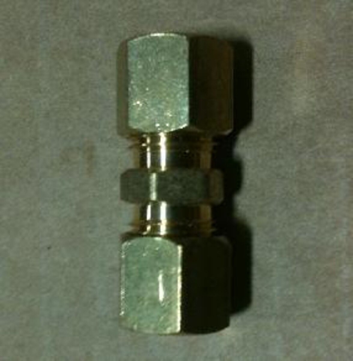 JMF LF2765704049800 Brass Compression Fitting 1/4" x 1/4