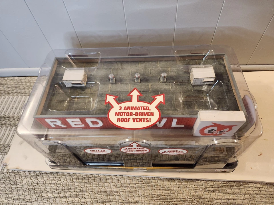 Menards 279-3472 O Scale Red Owl Grocery Store - Lighted / Vent - New in Box - Image 3 of 4