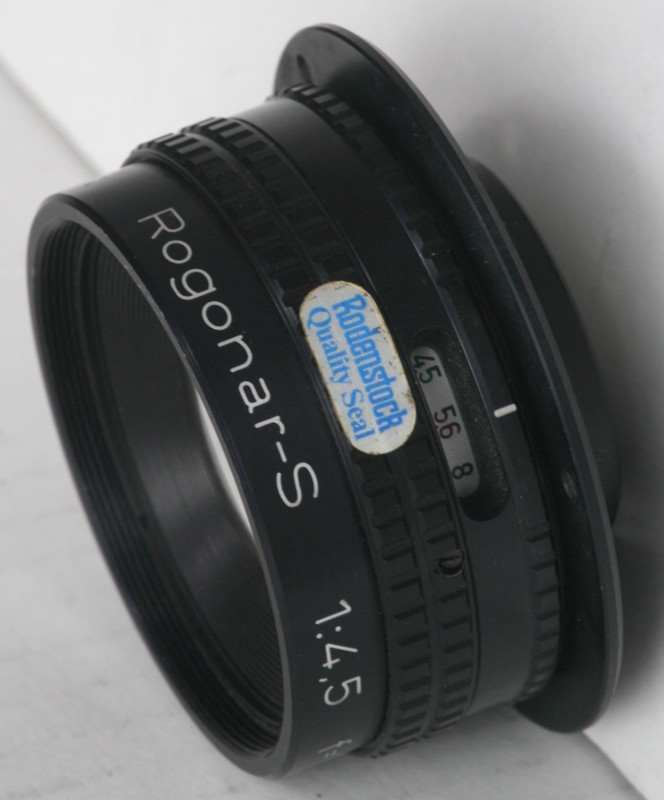 Vintage RODENSTOCK  Rogonar-S 1:4,5 135mm Enlarging Lens With Retaining Ring.