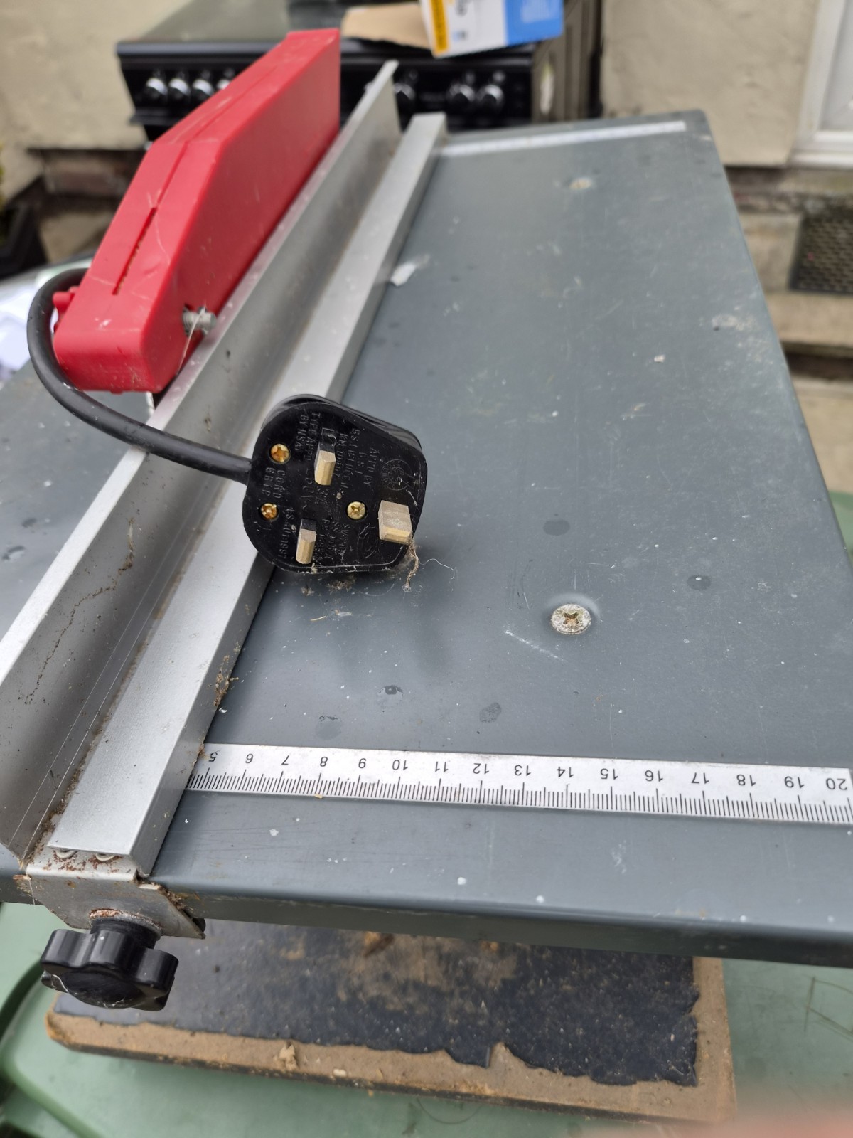 Bench Saw