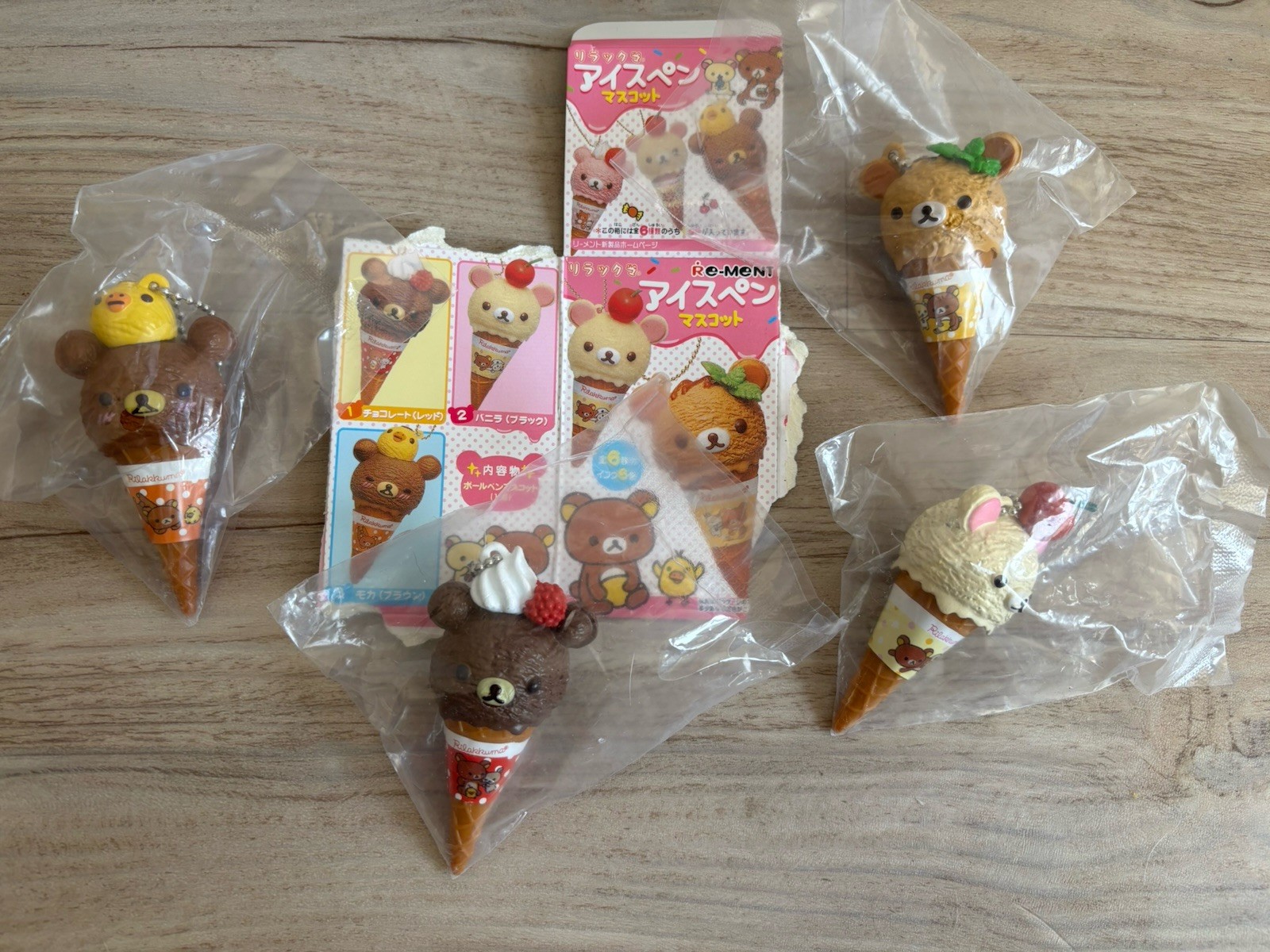 Juego de 4 colgantes Rilakkuma Japan Candy Ice Cream Kawaii Sweet Lolita