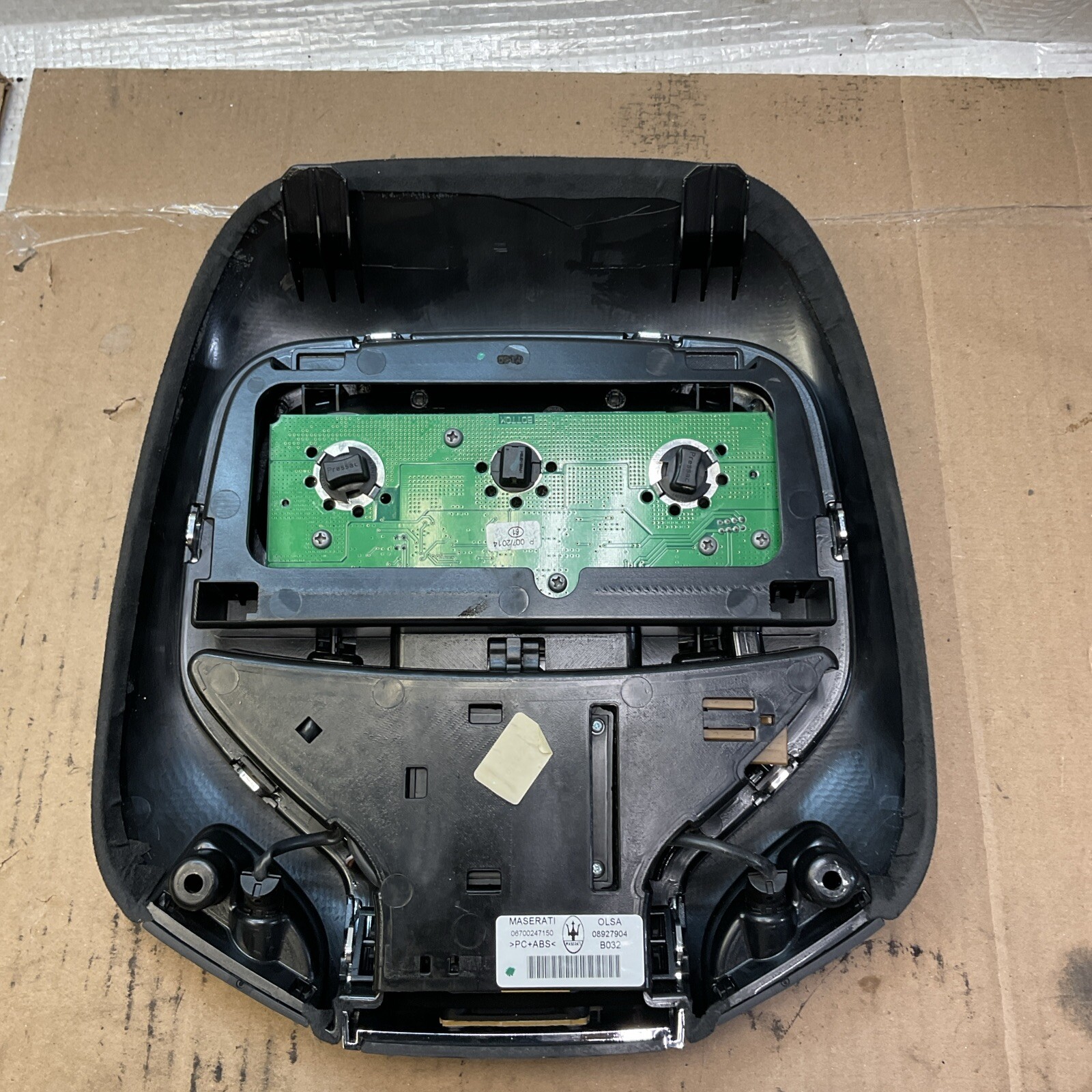06700247150 OEM MASERATI Black Roof Console Light Switch 14-19 Ghibli Quattropo