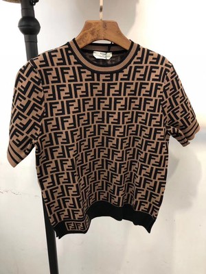 fendi top logo