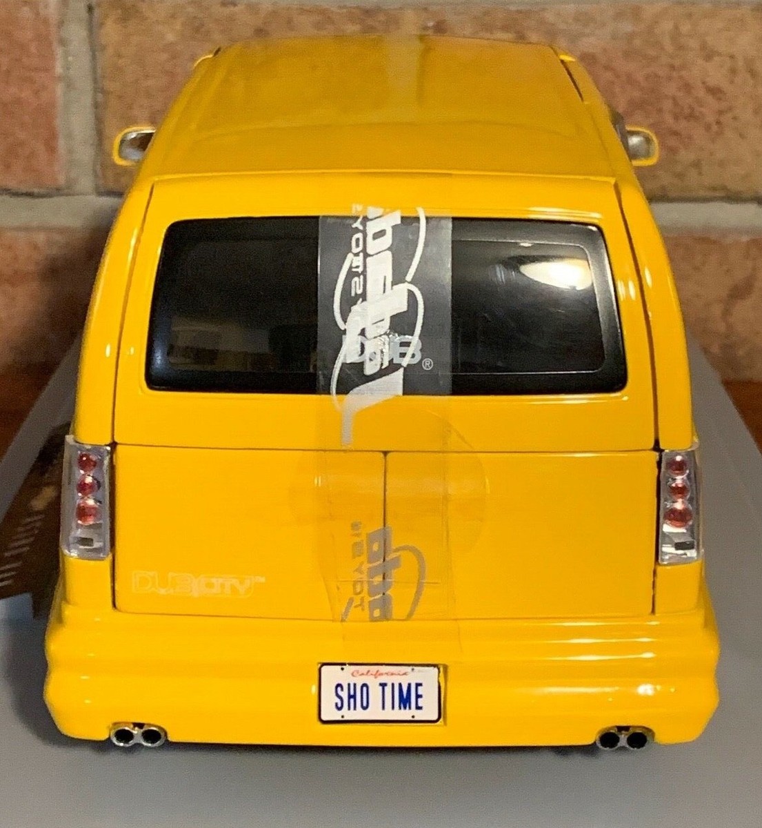 Chevrolet Astro Van 1:18 Jada Dub City Big Ballers Yellow | eBay