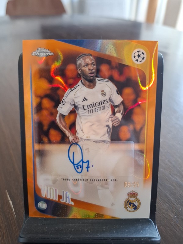 Vini Jr Vinicius Junior 2025-26 Topps Chrome UCC Auto Orange Lava #CA-VJ 09 /25