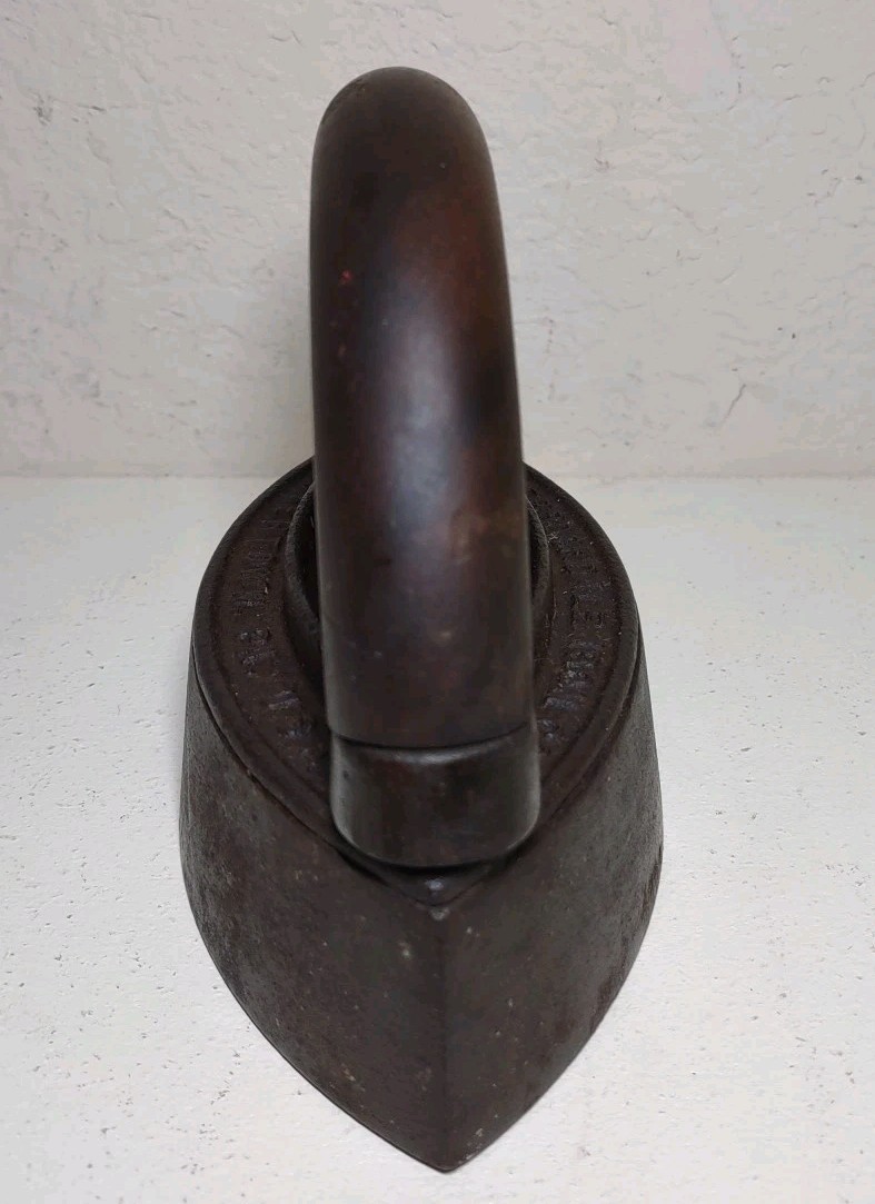 Antique Colebrookdale Sad Iron Cast Iron w/ Wooden Handle Boyertown PA USA