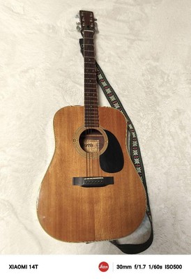 Morris W-25 1974 Vintage Acoustic Guitar w/ Hard Case & Strap - Excellent Condi