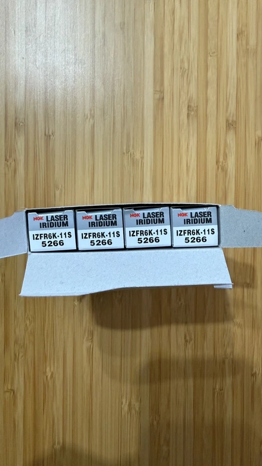 4x GENUINE NGK LASER IRIDIUM PREMIUM SPARK PLUGS IZFR6K-11S / 5266 - Image 2 of 4
