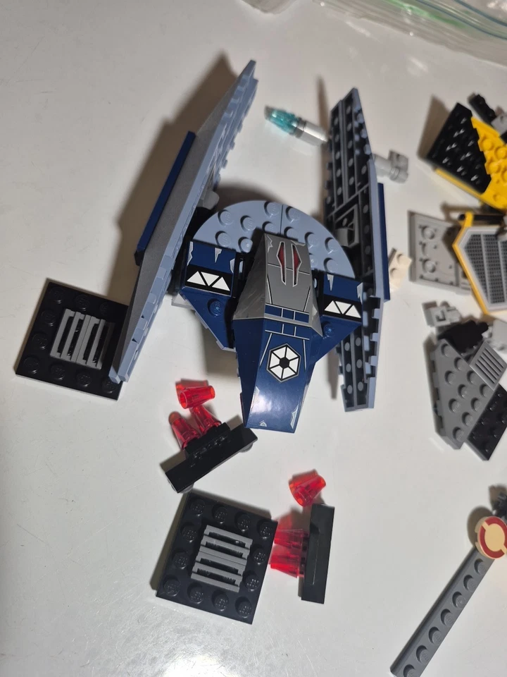 LEGO Star Wars 7256 Jedi Starfighter & Vulture Droid 2005 juego suelto incompleto Foto 2 de 4