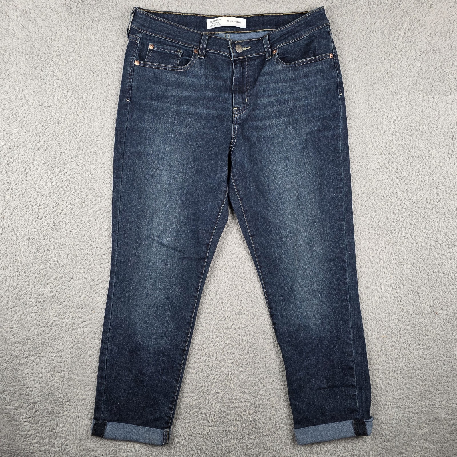 Levis Jeans Womens 14 Blue Mid Rise Boyfriend Dark Wash Denim 32x28 Cuffed Hems