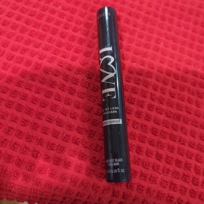 Love Mascara Blackest Black At 1st. Lash New