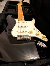 Fender MIM Stratocaster (2018) - Black W/ Maple Neck + Kinsman Case