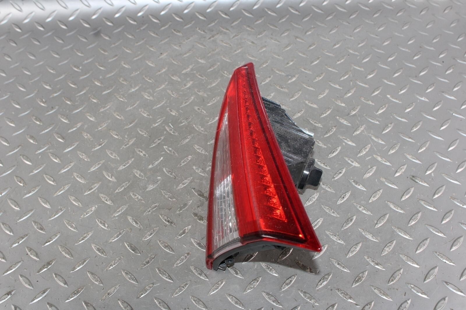 14-20 GHIBLI Passenger RH R Taillamp Taillight Brake Lamp Light Lens OEM Factory