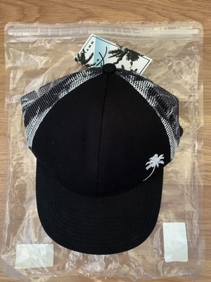 New with tags Grace Folly MMVIII Unisex Trucker Snapback Cap Hat Palm Tree Black