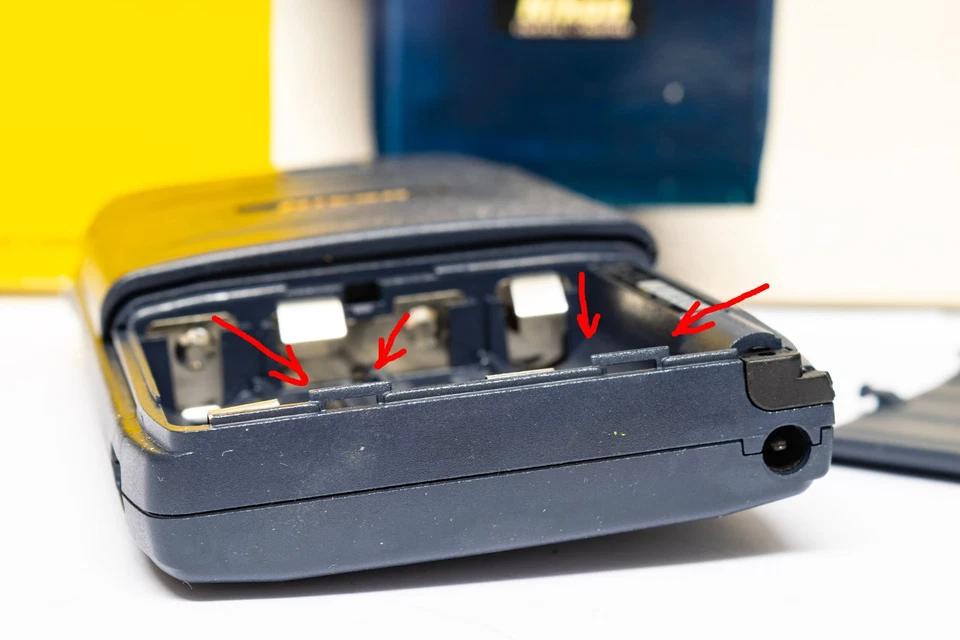 Excellent and fully working Nikon Coolpix E300 300 first Nikon digital camera! - Bild 2 von 4