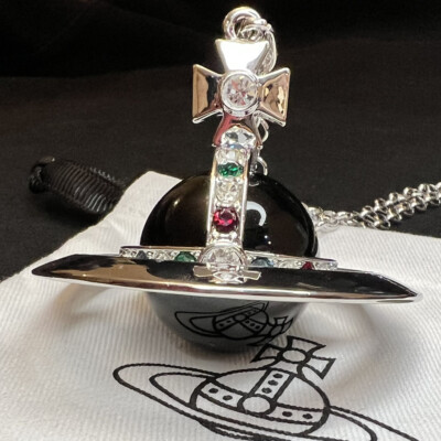 Vivienne Westwood トーナルORB s-l400.jpg