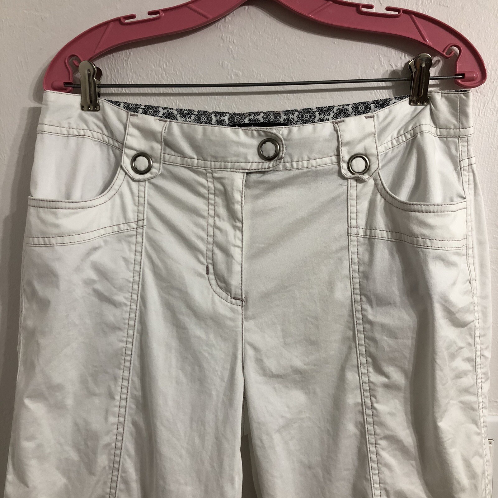10 Macy’s SKIMMER SHORTS Bermuda Capri WHITE w Silver… Gem