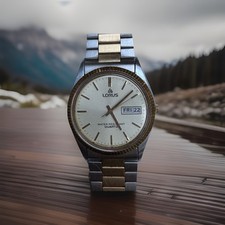 Lorus Seiko Vintage Two-Tone Day Date Quartz Watch