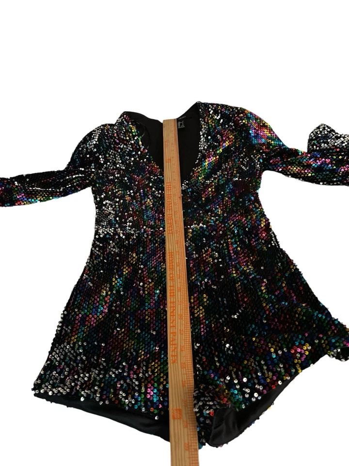 Romper de lantejoulas arco-íris Forever 21 tamanho P manga comprida pequena sexy fofura brilhante - Imagem 4 de 4