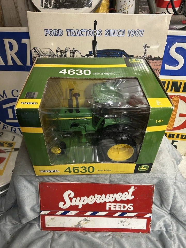 Trattore John Deere 4630 1/16 ruote posteriori doppie, edizione concessionaria - Immagine 2 di 4