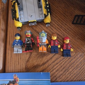 LEGO City: Deep Sea Operation Base (60096) 100% Complete Set + Manual + Minifigs