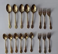 HOLLY YULETIDE FLATWARE LOT OF 17 PCS STAINLESS JAPAN