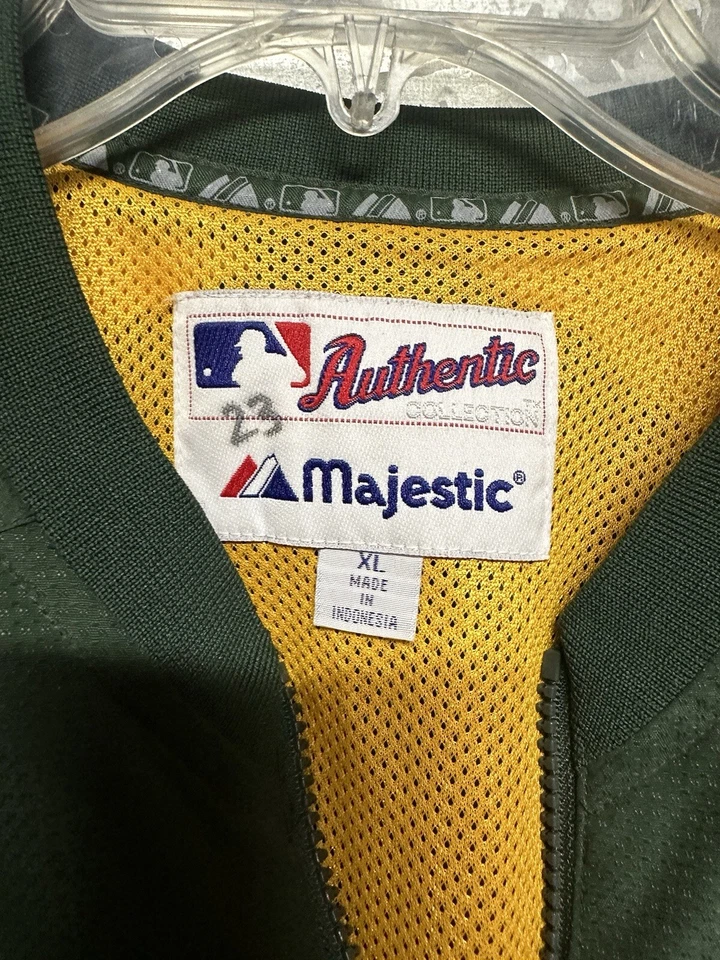 Chaqueta Auténtica OAKLAND A's ATHLETICS Majestic Dugout Logo X-Grande Foto 3 de 4