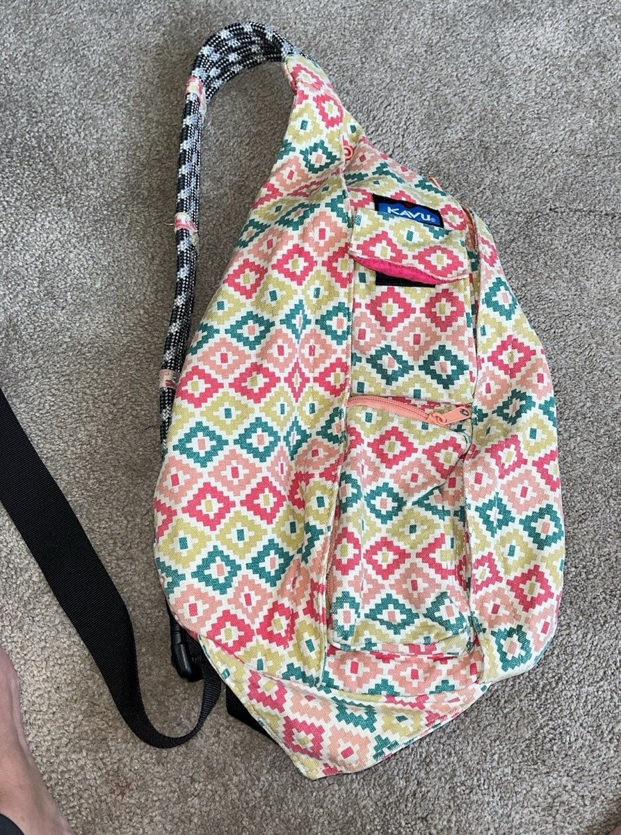 KAVU Crossbody 4 Rope Sling Bag Backpack Tribal Aztec  display picture 3