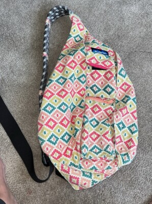 KAVU Crossbody 4 Rope Sling Bag Backpack Tribal Aztec  display picture 1