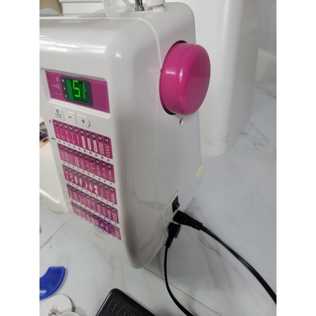 NICE! Janome DC2011 Sewing Machine With Accessories eBay
