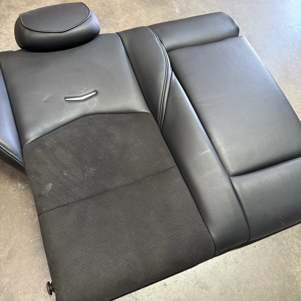 Cadillac CTS-V 2016-19 sedán Alcantara cuero respaldo trasero derecho térmico/ventilado Foto 2 de 4