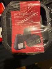 Sollevatori Letto 7 Pollici con Prese A/C e Caricabatterie USB (Set di 4) Nuovi!