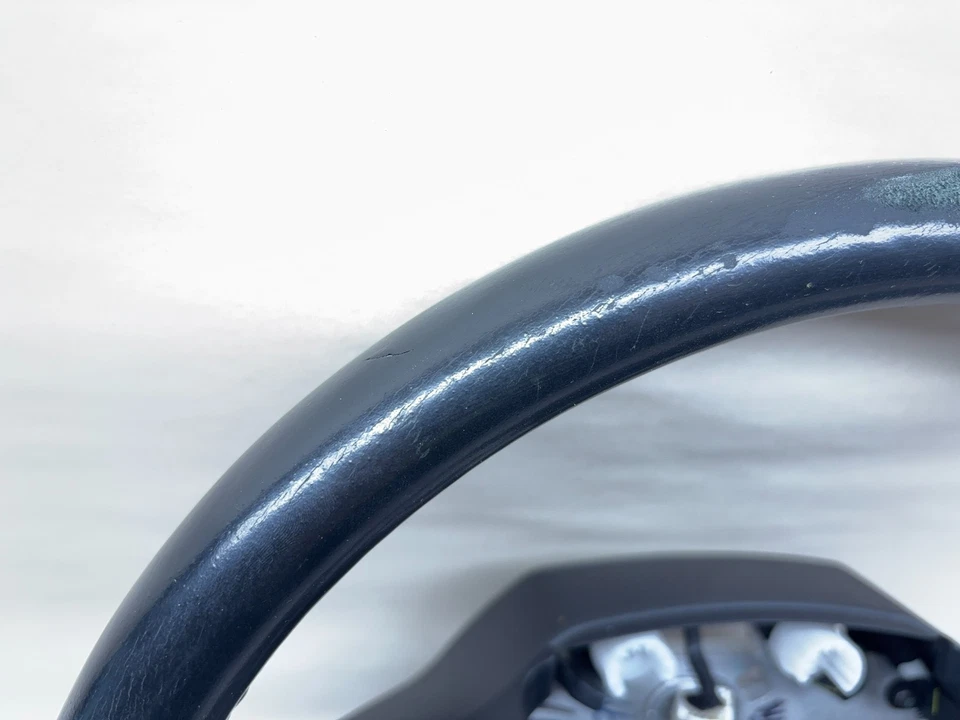 Volante de cuero térmico Ram 1500 2500 3500 2013-2018 negro 1VA56DX9AF usado Foto 3 de 4