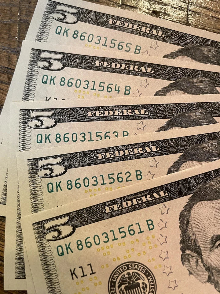 2021 $5 Sequential Federal Reserve Notes (5) - Image 2 of 4