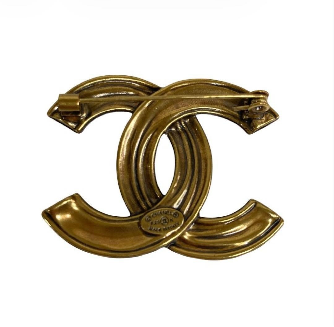 Auth CHANEL CC Logo Chain Brooch B23K Gold Vintage Accessory