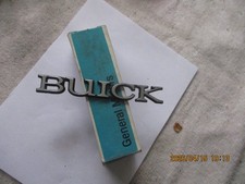 Nos 1972-1976 Buick Century Lesabre Electra Trunk Emblem-part No. 9890190