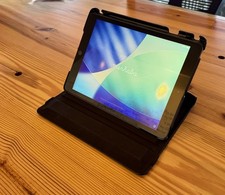 Apple iPad 8th Gen Tablet A2270 Wifi A12 32GB iPadOS Space Gray