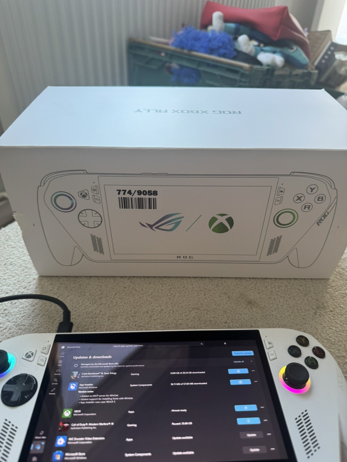 ASUS ROG Xbox Ally RC73YA 512GB White Handheld Xbox Console 1080p USED TWICE