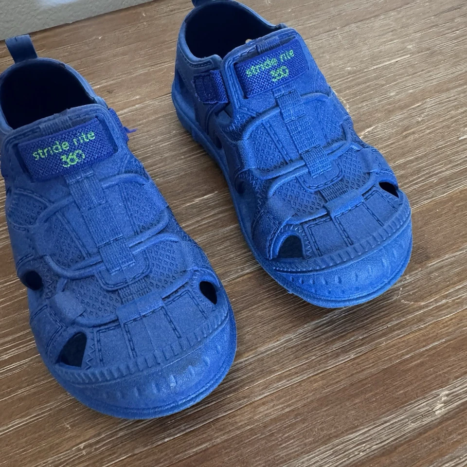 Boys Stride Rite 360 Blue Slip On Sandals Comfort Wear Rubber Size 8 Slip On - Image 2 of 4