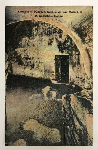 FL Postcard Dungeon Castillo de San Marcos - St. Augustine, Florida vtg