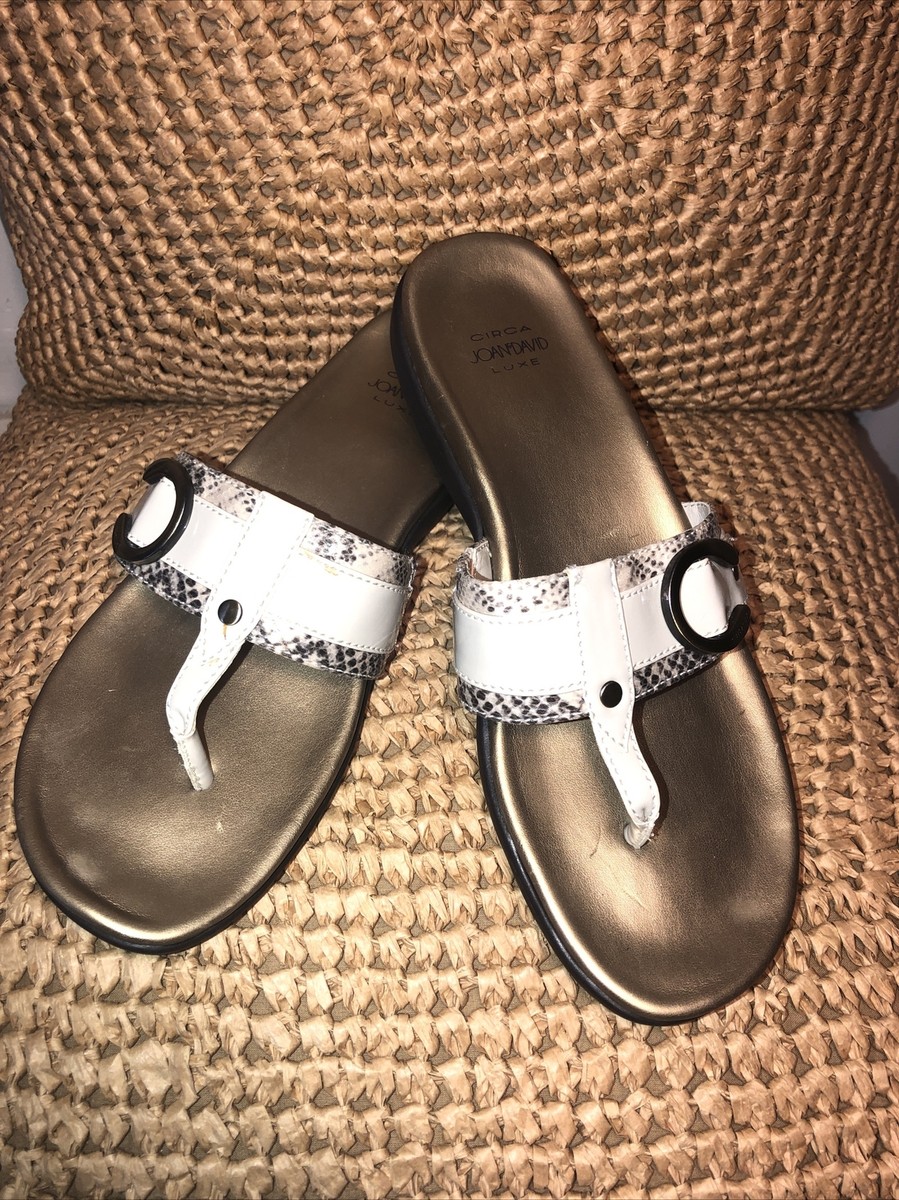 EXCELLENT circa JOAN DAVID SNAKE animal print thong sandals m BEIGE GRAY