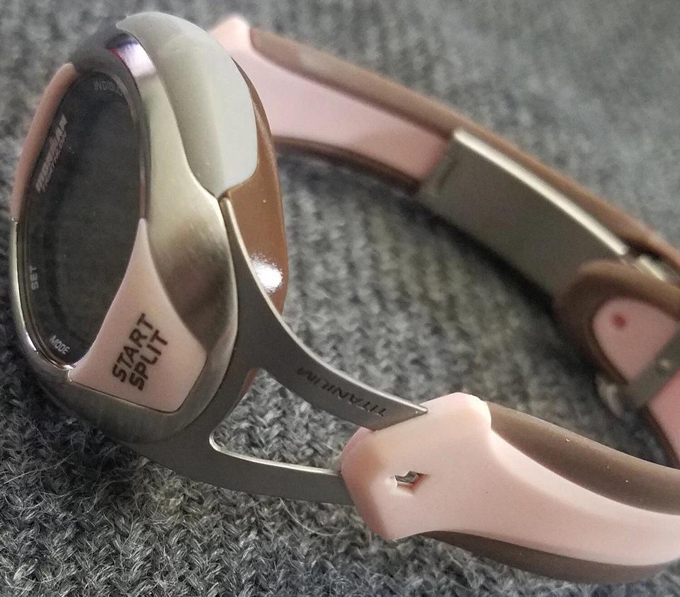 Correa de resina de titanio Timex Ironman 75 vueltas unisex T5K031 - venta al por menor $119 (62% de descuento) Foto 3 de 4