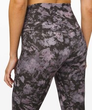 Lululemon women s align crop 21" leggings size 4 Floral Illusion